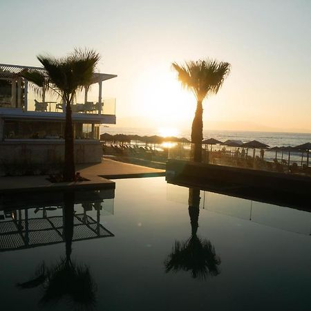 Sea Front Suites, Maisonettes&Apartments Agia Marina Extérieur photo