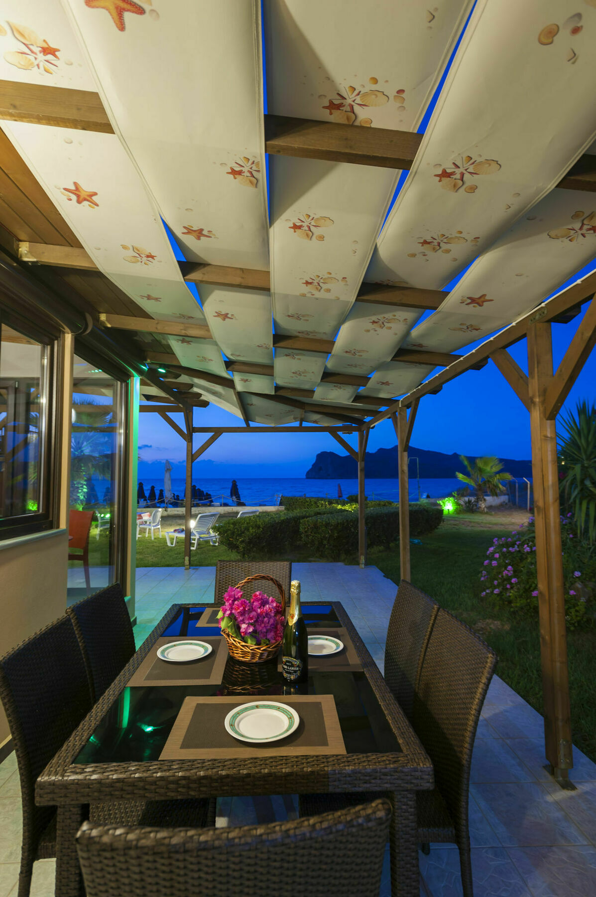 Sea Front Suites, Maisonettes&Apartments Agia Marina Extérieur photo