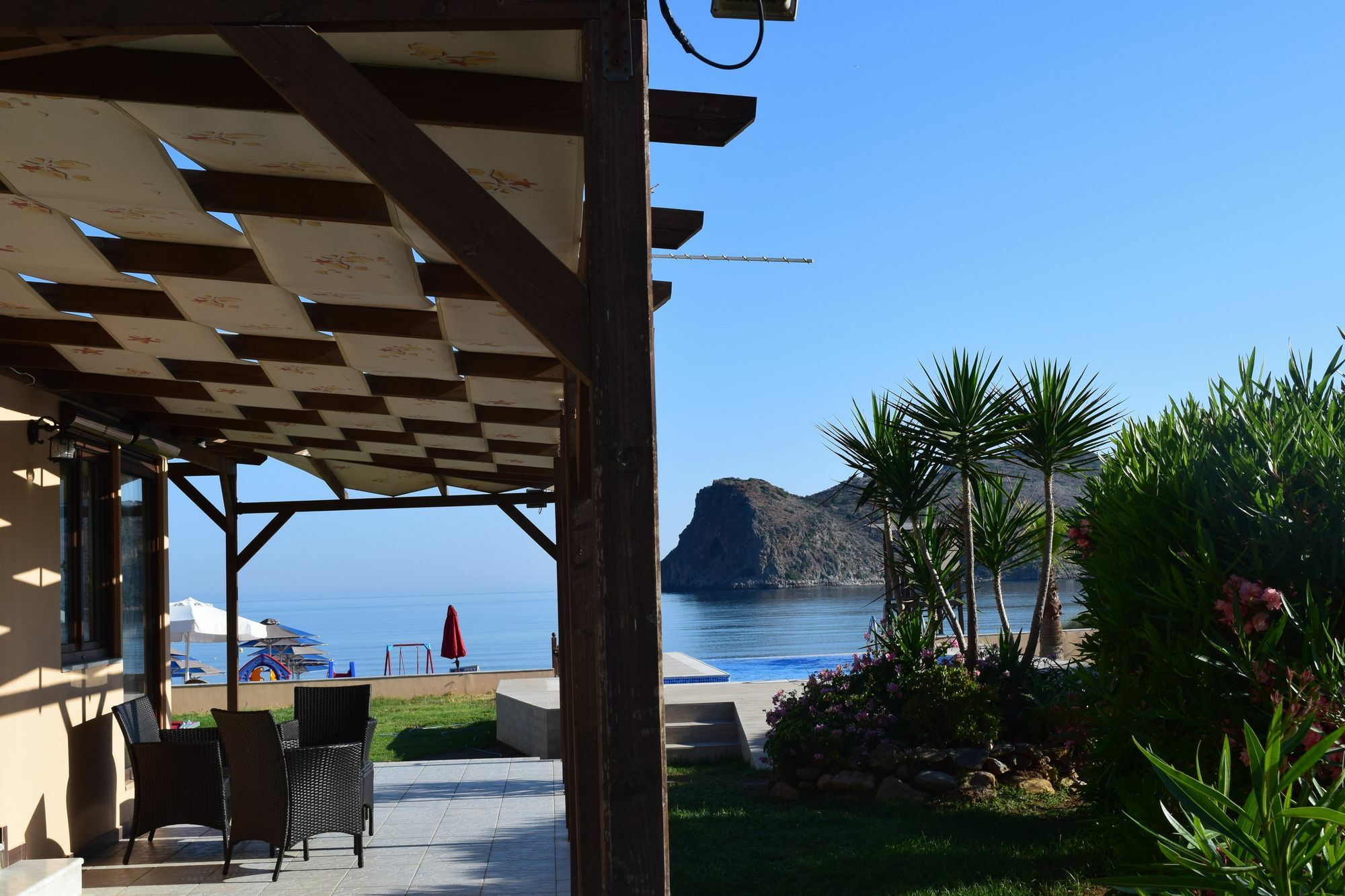 Sea Front Suites, Maisonettes&Apartments Agia Marina Extérieur photo